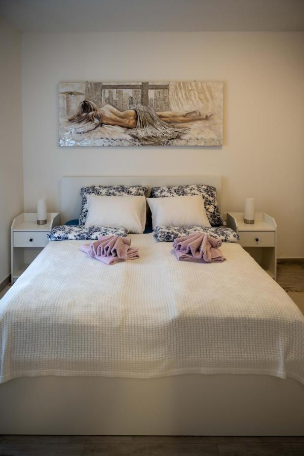 Apartment Montona พูลา ภายนอก รูปภาพ