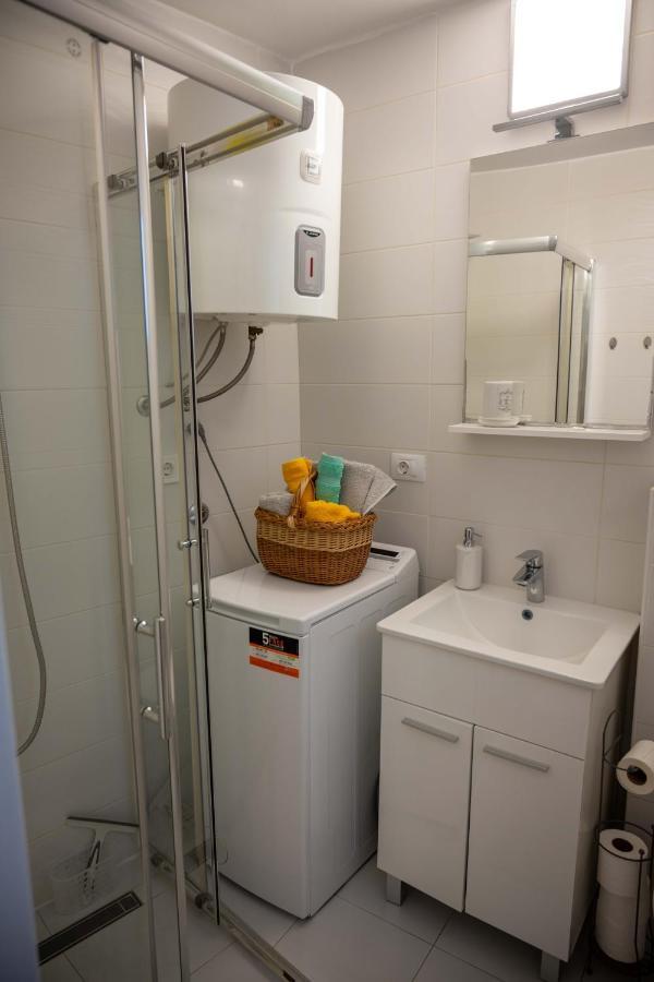 Apartment Montona พูลา ภายนอก รูปภาพ